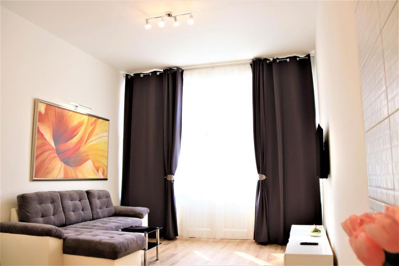Flowers Apartments Prague Exterior photo